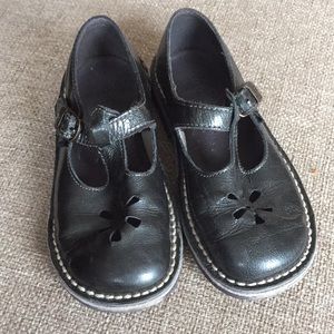 Aster Dingo mary jane style shoes size 10